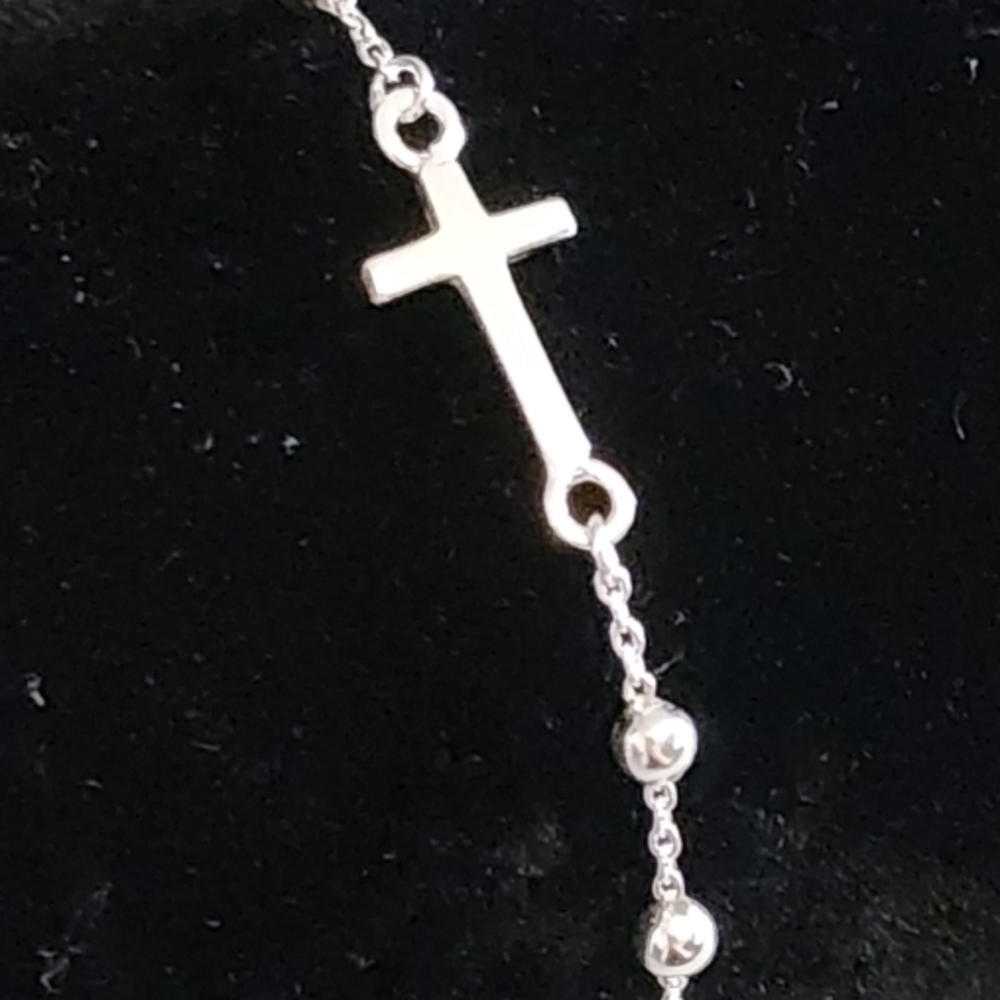 Elegant Silver Cross Necklace